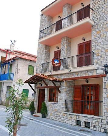Sfaragoulias Inn كالافريتا المظهر الخارجي الصورة