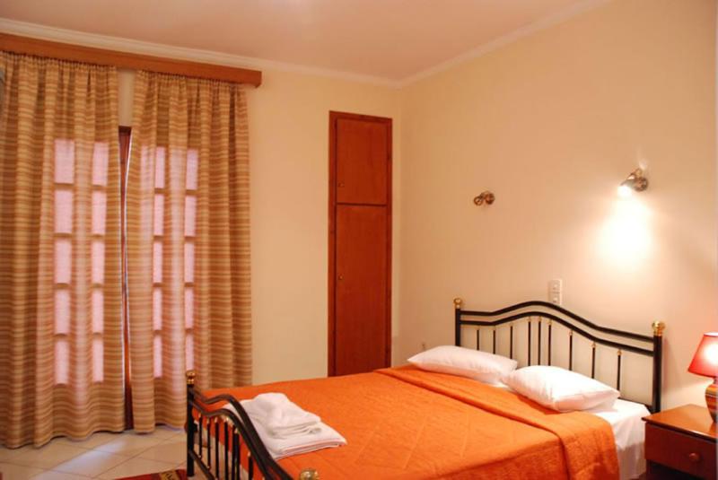 Sfaragoulias Inn كالافريتا المظهر الخارجي الصورة